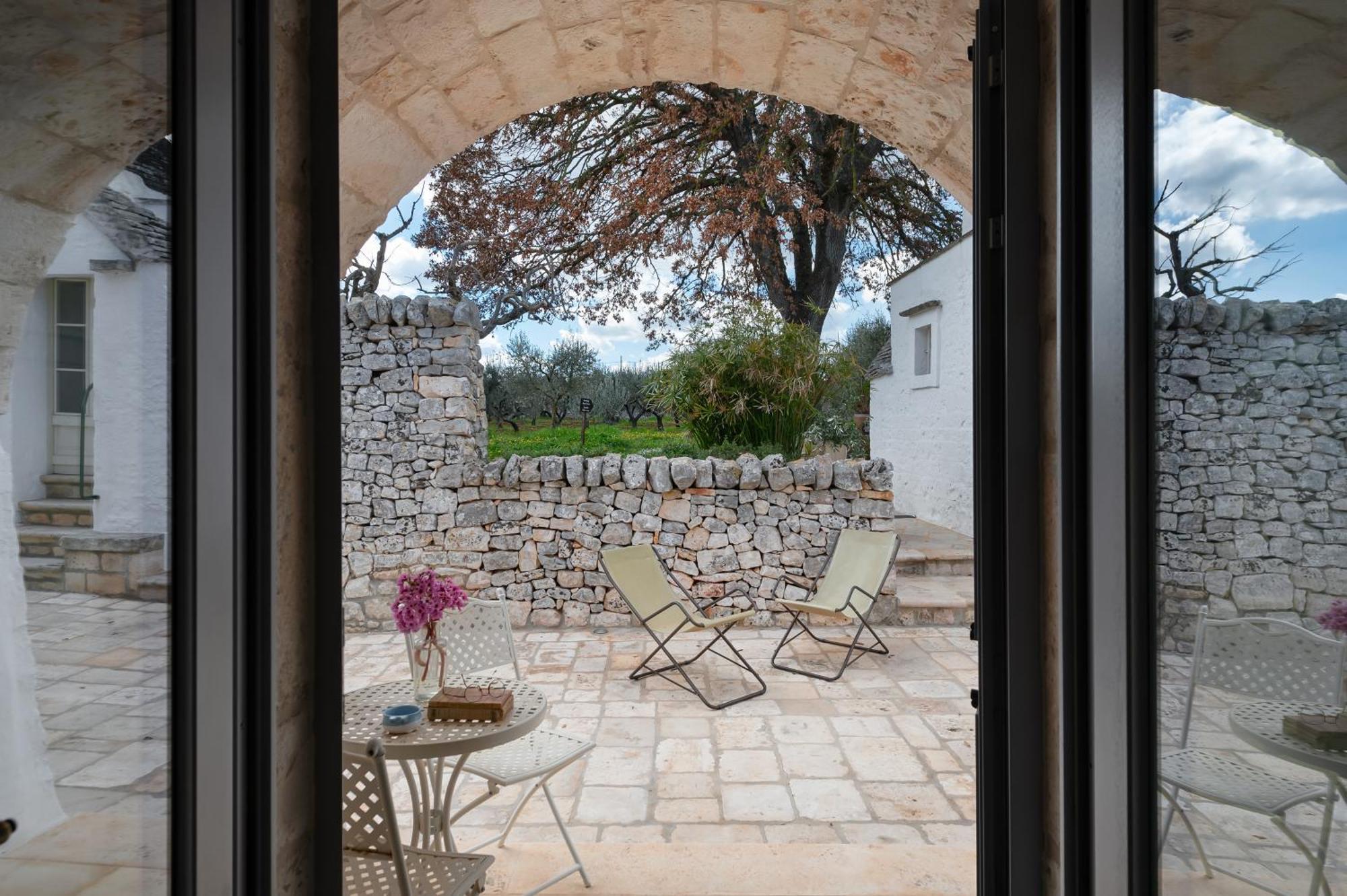 לוקורוטונדו Agriturismo Masseria Aprile מראה חיצוני תמונה