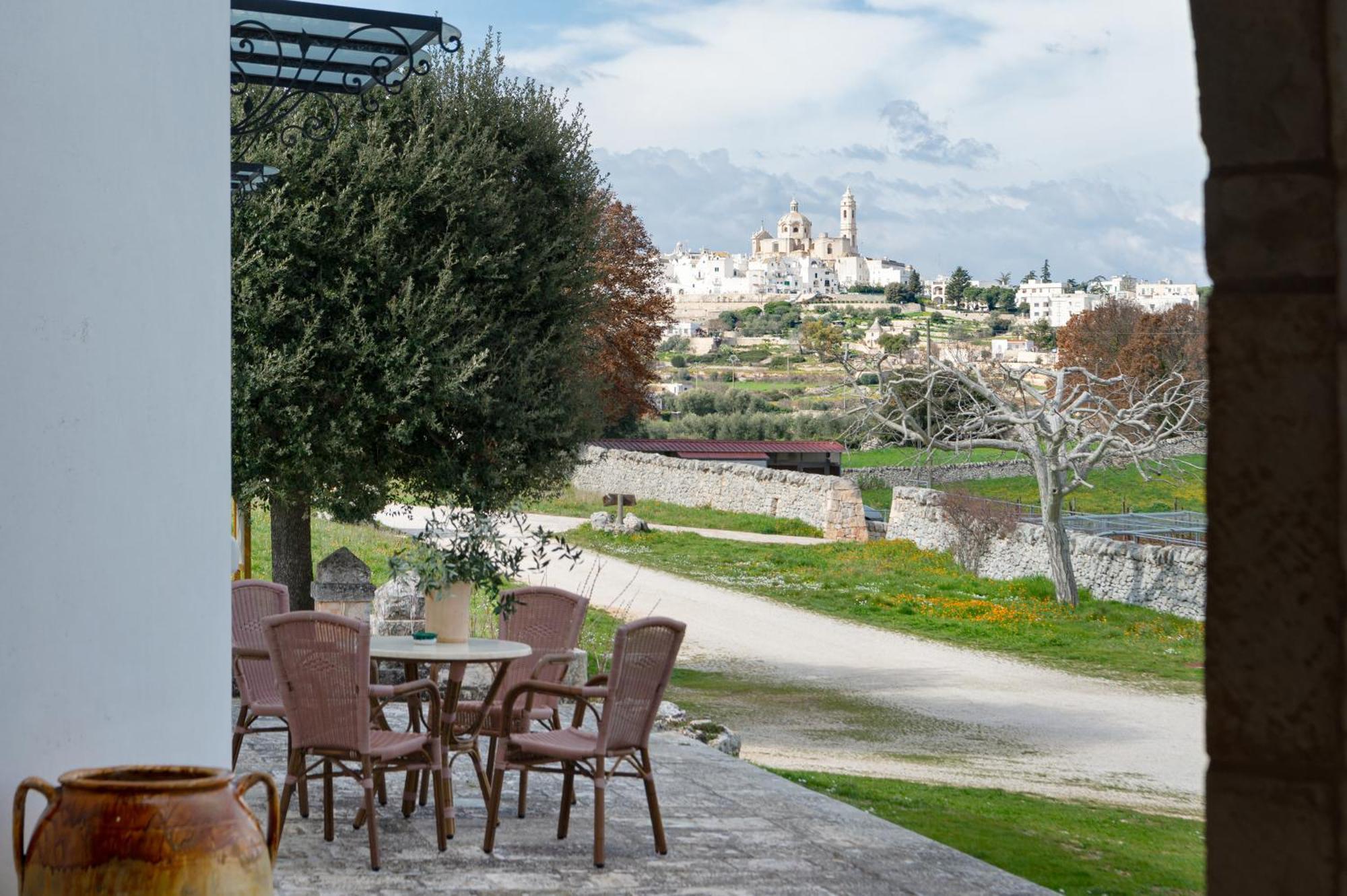 לוקורוטונדו Agriturismo Masseria Aprile מראה חיצוני תמונה